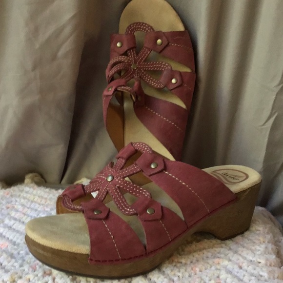 Dansko Shoes - Dansko Slide On Leather Serena Sandals